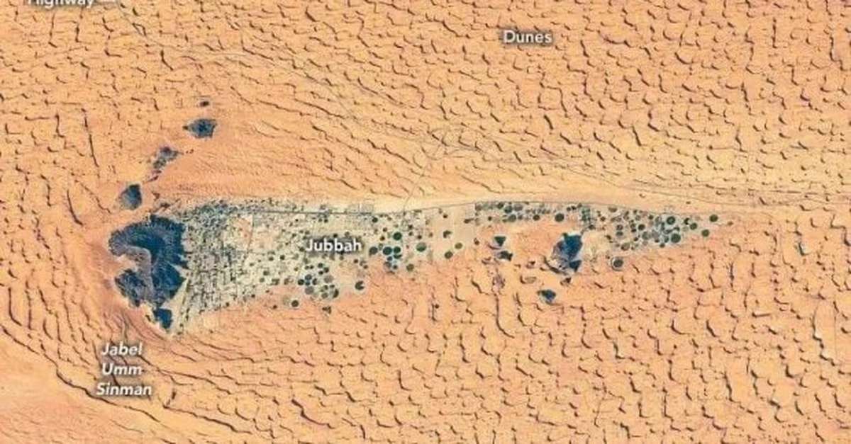 Starożytne jezioro ukryte w pustyni: jak dawniej wyglądała Arabia?