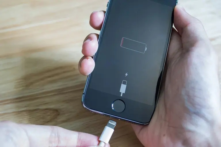 Bateria telefonu komórkowego: 5 trików, które ją uratują