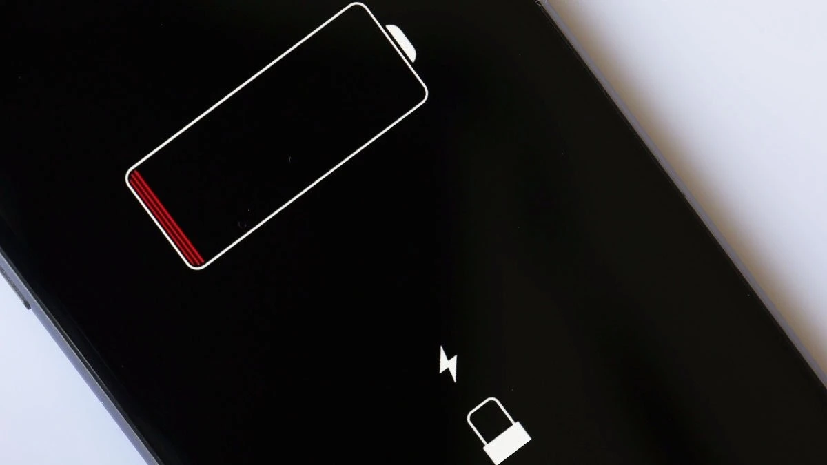Bateria w iPhonie pada szybko po aktualizacji? Wyjaśniamy, dlaczego tak się dzieje