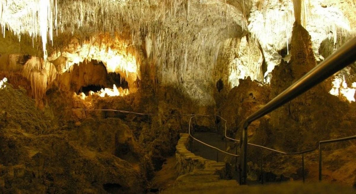 Carlsbad Caverns: Tajemnicze podziemia a poszukiwania życia pozaziemskiego