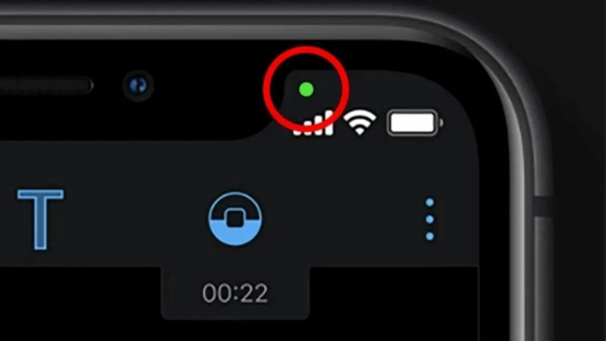 Dyskretne Ostrzeżenie na Ekranie: Co Naprawdę Znaczy Zielona Kropka w Androidzie?