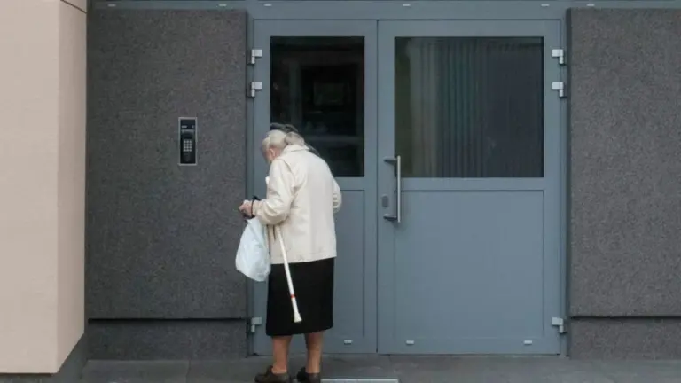 Już nie «prl-owskie» molochy. Tak powstają nowoczesne bloki dla seniorów 60+