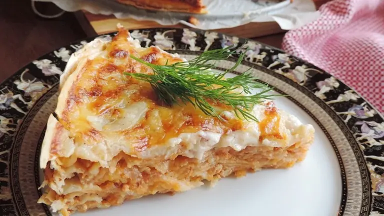 Leniwe lasagne z placków lavaš: Szybki obiad dla zabieganych, który zachwyci domowników
