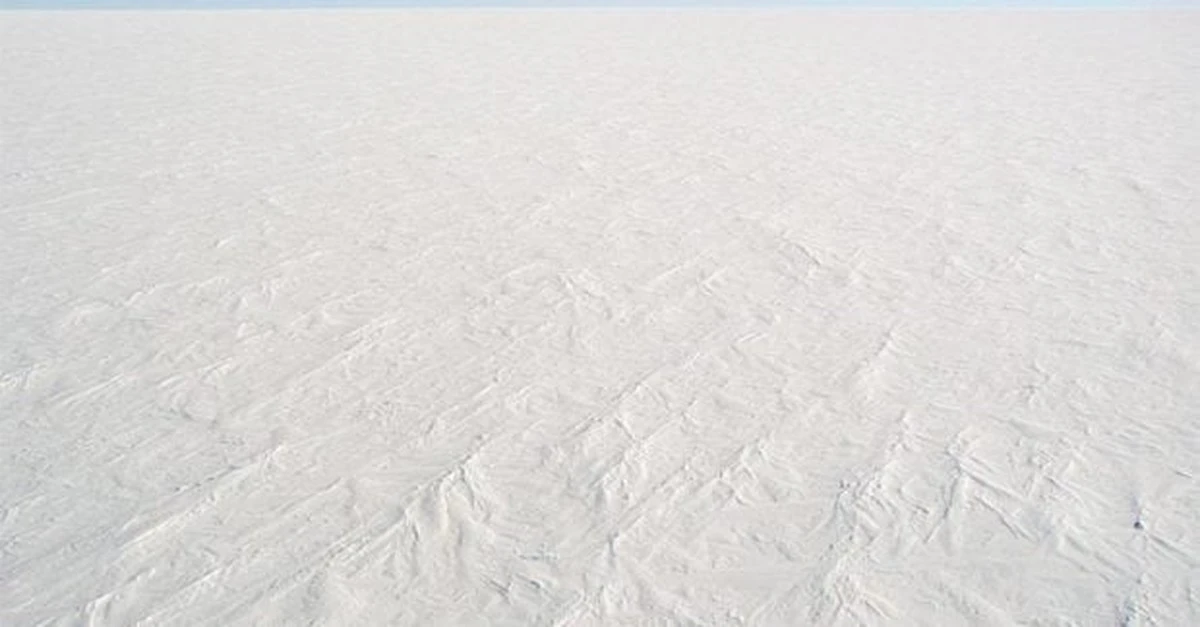 Naukowcy odkryli fragmenty oceanów, które pozostały płynne nawet przy -15°C podczas epoki "ziemi-śnieżki"