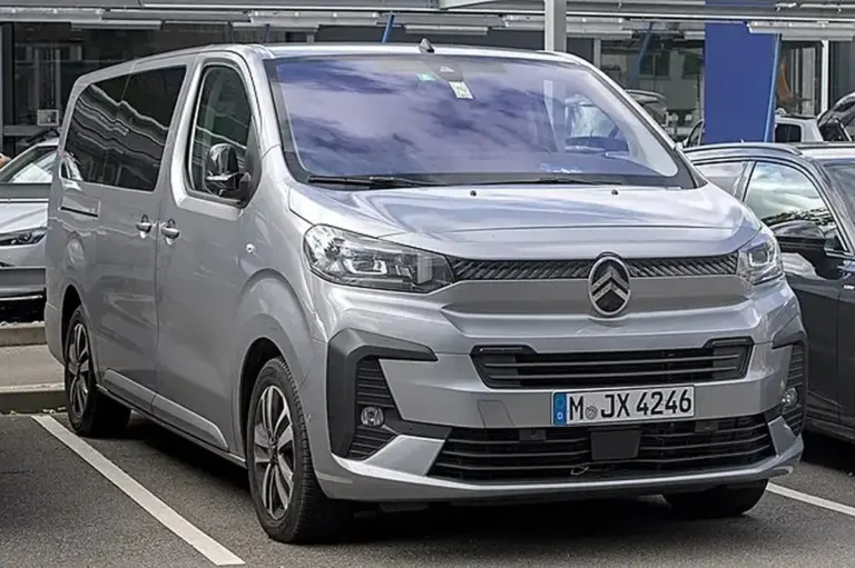 Nowy Citroën z problemami po 76 kilometrach: Elektronika odmówiła posłuszeństwa