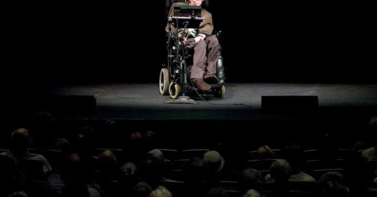Stephen Hawking: Przejmujące ostrzeżenie z 2016 roku, które nadal mrozi krew w żyłach
