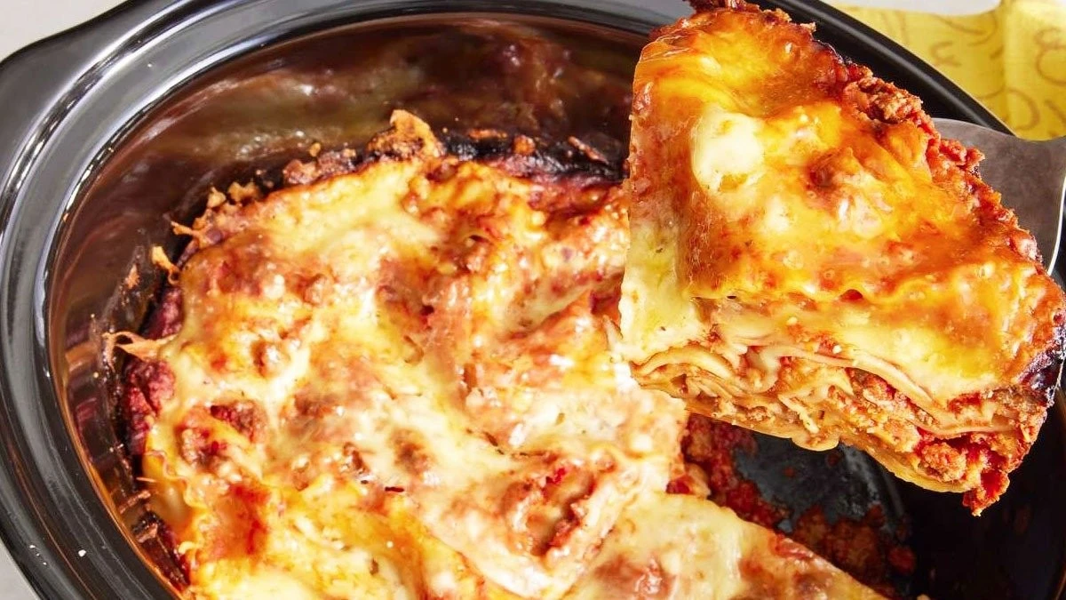 Zapomnij o piekarniku: Twoje najlepsze lasagne powstają na patelni, z 500 g kurczaka!